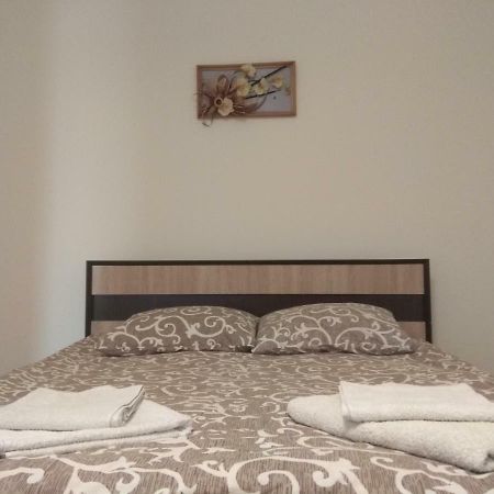 Затишна Квартира Apartment Rivne Bagian luar foto