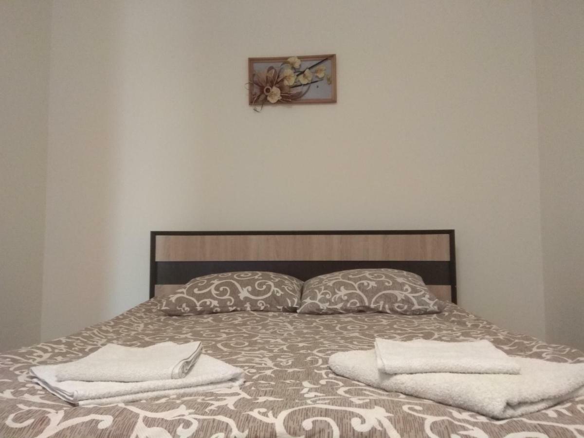 Затишна Квартира Apartment Rivne Bagian luar foto
